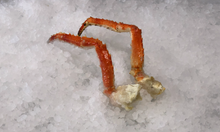 Load image into Gallery viewer, Frozen Red King Crab Legs 1 lb