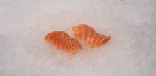 Load image into Gallery viewer, Fresh Salmon Sushi Cut
