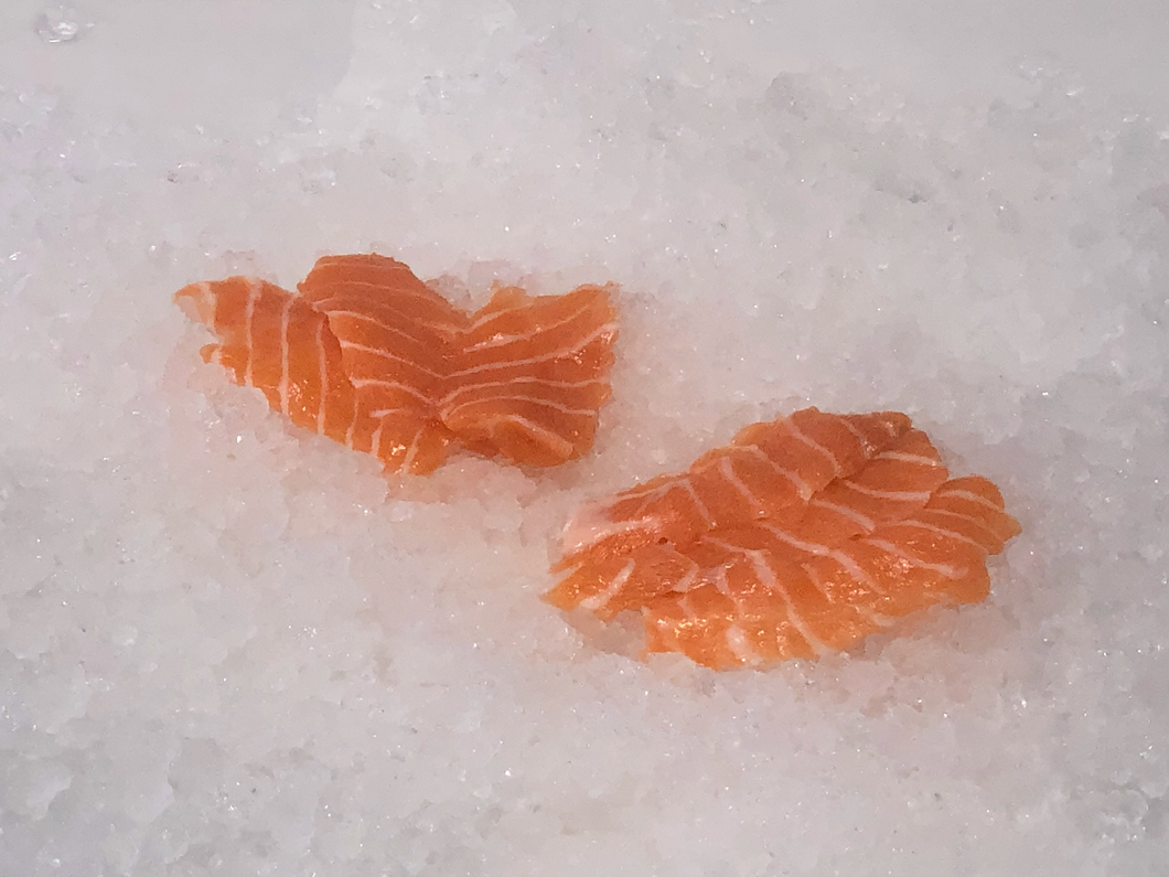 Fresh Salmon Sushi Cut